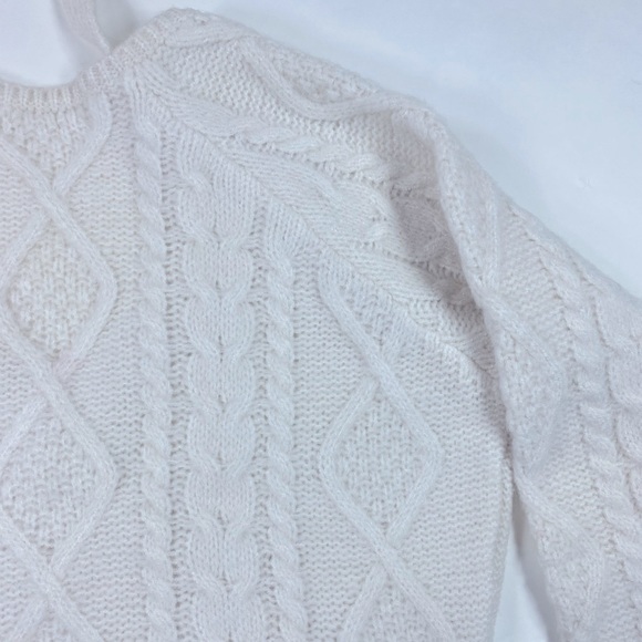 MANGO Sweater with slightly open back and a bow on the back. - Picture 3 of 7